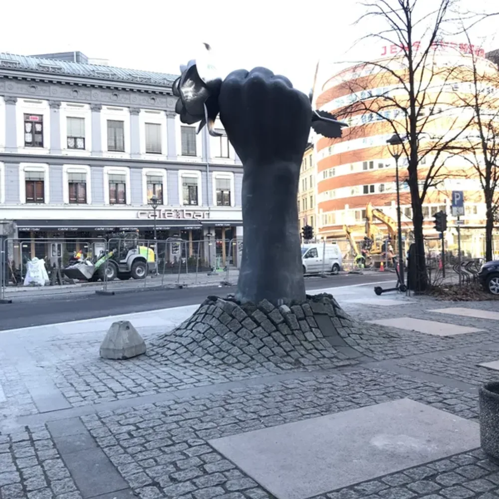 Urban Monuments and Art