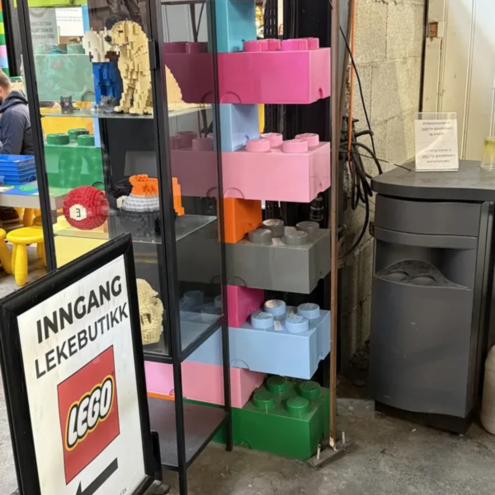 Toy Bricks and Construction Sets